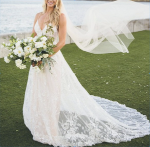 Flora Bridal 'bella' wedding dress size-04 PREOWNED