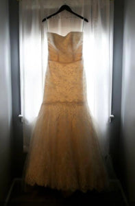 Jenny Lee 'Custom ' wedding dress size-10 PREOWNED