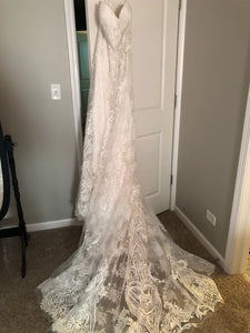Casablanca 'Brielle' size 20 new wedding dress side view on hanger