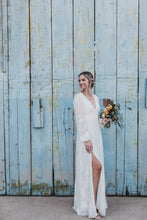 Load image into Gallery viewer, BHLDN &#39;Nassau Gown&#39; wedding dress size-06 PREOWNED
