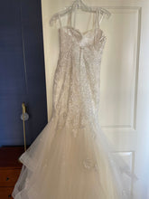 Load image into Gallery viewer, JUSTIN ALEXANDER &#39;88011&#39; wedding dress size-04 PREOWNED
