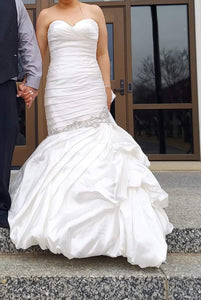 Allure Bridals '9007' wedding dress size-08 PREOWNED