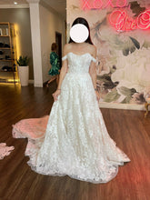 Load image into Gallery viewer, Ines Di Santo &#39;Irene&#39; wedding dress size-04 NEW
