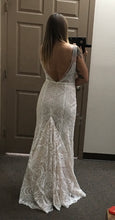 Load image into Gallery viewer, Made With Love &#39;Harlie&#39; wedding dress size-06 PREOWNED
