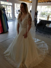 Load image into Gallery viewer, Mori Lee &#39;Kelly &#39; wedding dress size-10 PREOWNED
