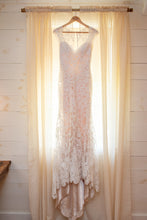 Load image into Gallery viewer, Allure Bridals &#39;9264&#39; wedding dress size-04 PREOWNED
