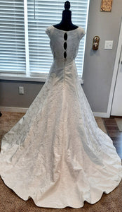sassi holford 'Grace' wedding dress size-06 NEW