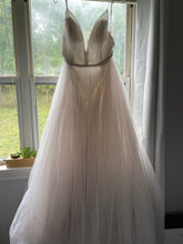 Load image into Gallery viewer, Watters &#39;Willowby by Watters Hera Gown &#39; wedding dress size-14 NEW
