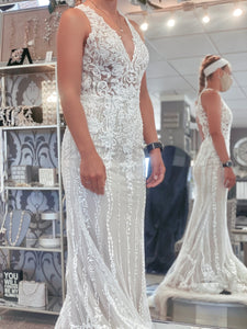 Lillian West '66076' wedding dress size-06 NEW