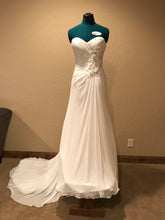 Load image into Gallery viewer, Maggie Sottero &#39;Zabrina&#39; size 8 new wedding dress front view on mannequin
