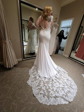 Load image into Gallery viewer, Morilee &#39;b25-2034&#39; wedding dress size-08 PREOWNED
