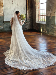 Essense of Australia 'D3284' wedding dress size-16 PREOWNED