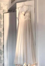 Load image into Gallery viewer, Daalarna &#39;OCN 414&#39; size 4 used wedding dress front view on hanger
