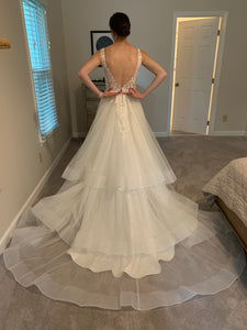 Lis simon 'Kelly' wedding dress size-04 NEW