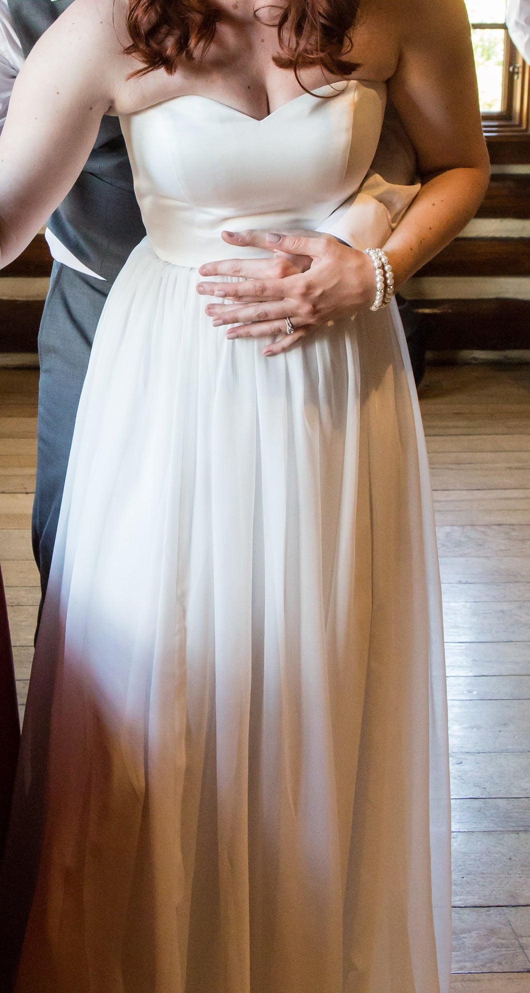 heidi elnora 'Lola Blaire or Alexander McQueen' wedding dress size-06 PREOWNED