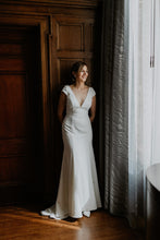 Load image into Gallery viewer, Jenny Yoo &#39;Haven&#39; wedding dress size-08 PREOWNED
