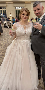 Essense of Australia 'D2532' wedding dress size-12 PREOWNED
