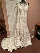 Load image into Gallery viewer, Augusta Jones &#39;Stephanie&#39; wedding dress size-04 PREOWNED
