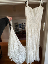 Load image into Gallery viewer, Rue de seine &#39;Nyles&#39; wedding dress size-14 PREOWNED
