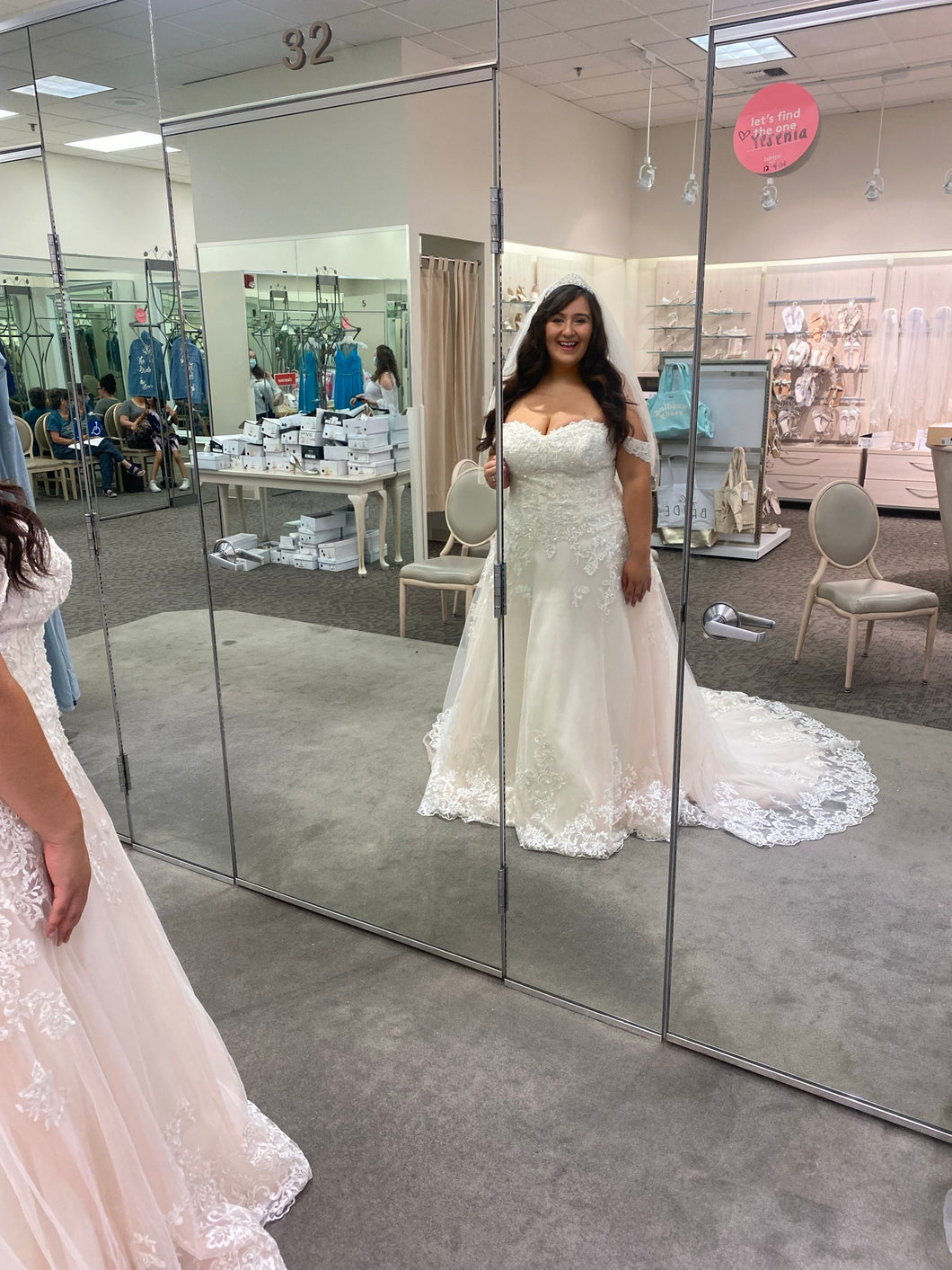 Jewel '9v3638' wedding dress size-16 NEW