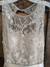 Load image into Gallery viewer, Tara Keely &#39;2455&#39; size 8 used wedding dress front view close up
