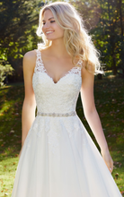 Load image into Gallery viewer, Mori Lee &#39;3214R Michelle&#39; size 10 new wedding dress front view close up
