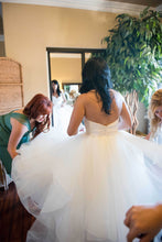 Load image into Gallery viewer, Hayley Paige &#39;Londyn&#39; size 6 used wedding dress back view on bride
