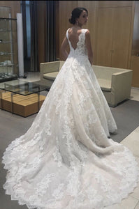 Pronovias 'Devany' size 6 used wedding dress back view on bride