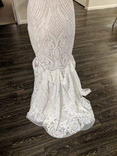 Load image into Gallery viewer, Hayley Paige &#39;West Gown&#39; size 12 used wedding dress view of hem
