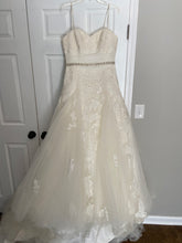 Load image into Gallery viewer, JUSTIN ALEXANDER &#39;4160&#39; wedding dress size-14 NEW
