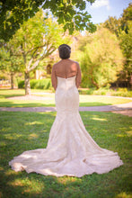 Load image into Gallery viewer, Matthew Christopher &#39;Marilyn&#39; wedding dress size-10 PREOWNED
