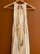 Load image into Gallery viewer, Allure Bridals &#39;Wilderly Bride Adele Dress&#39; wedding dress size-08 SAMPLE
