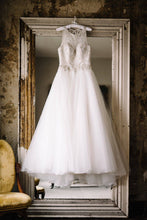 Load image into Gallery viewer, Mori Lee &#39;2711&#39; wedding dress size-12 PREOWNED
