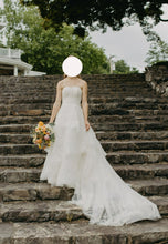 Load image into Gallery viewer, Amsale &#39;Quinton&#39; wedding dress size-00 PREOWNED
