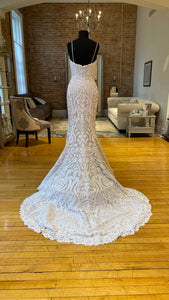 Casablanca 'Keaton Style 2396' wedding dress size-06 NEW