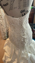 Load image into Gallery viewer, Sophia Tolli &#39;Sophia Tolli&#39; wedding dress size-10 PREOWNED

