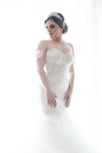 Load image into Gallery viewer, Viero Bridal &#39;Custom&#39; wedding dress size-04 PREOWNED

