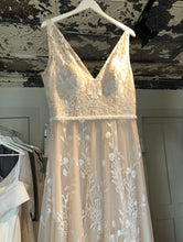 Load image into Gallery viewer, Made With Love &#39;Nadia &#39; wedding dress size-16 NEW
