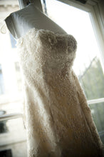 Load image into Gallery viewer, Melissa Sweet &quot;Ever&quot; - Melissa Sweet - Nearly Newlywed Bridal Boutique - 5
