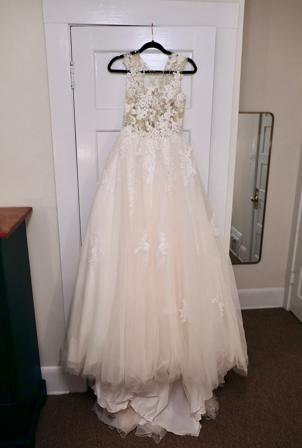 Pronovias 'OFELIA' wedding dress size-04 NEW