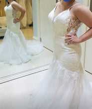 Load image into Gallery viewer, Madison James &#39;MJ700&#39; wedding dress size-08 PREOWNED
