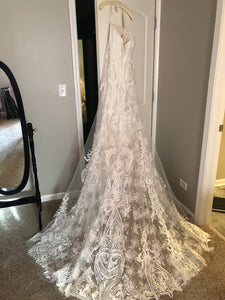 Casablanca 'Brielle' size 20 new wedding dress back view on hanger