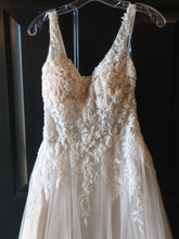Load image into Gallery viewer, Morilee &#39;6964&#39; wedding dress size-10 NEW
