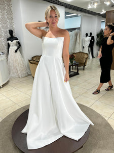  'N/A' wedding dress size-06 NEW