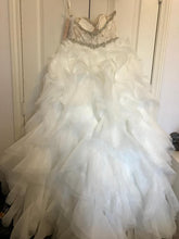 Load image into Gallery viewer, Winnie Couture &#39;Custom&#39; size 10 new wedding dress back view on hanger

