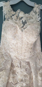 Oleg Cassini 'High Neck Tank Lace' wedding dress size-08 NEW
