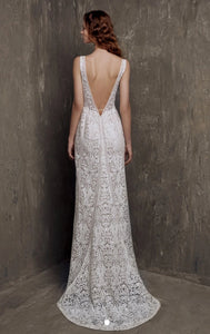 Chic Nostalgia 'Cybel' size 10 new wedding dress back view on model