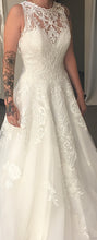 Load image into Gallery viewer, Mon Cherie &#39;s20-ac-09&#39; wedding dress size-06 NEW
