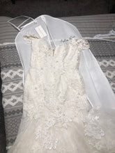 Load image into Gallery viewer, Casablanca &#39;2376 Karina&#39; wedding dress size-16 NEW
