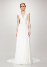 Load image into Gallery viewer, Theia &#39;Alicia&#39; size 12 sample wedding dress front view on model
